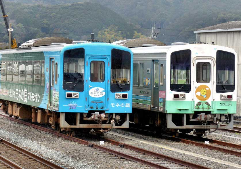 Tosa Kuroshio Railway Gomen Nahari Line Trains, Japan.