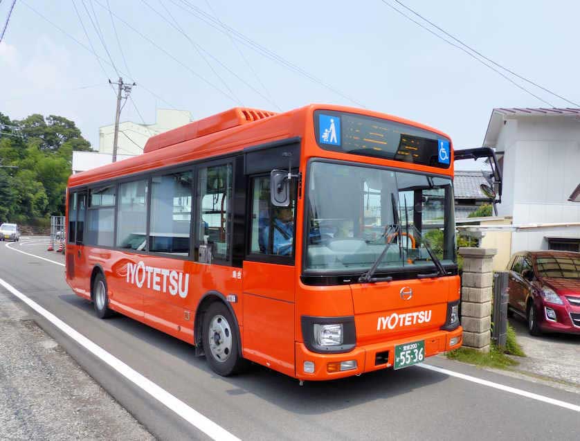 Iyotetsu bus in Matsuyama.
