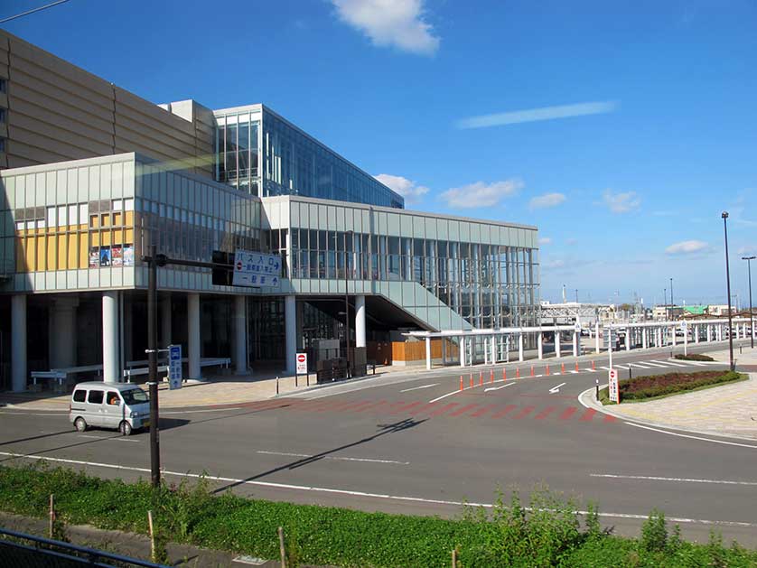 Shin-Aomori Station, Aomori, Aomori Prefecture.